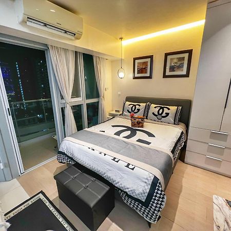 Eg Private House -Bgc Uptown Aparthotel Taguig Exteriör bild