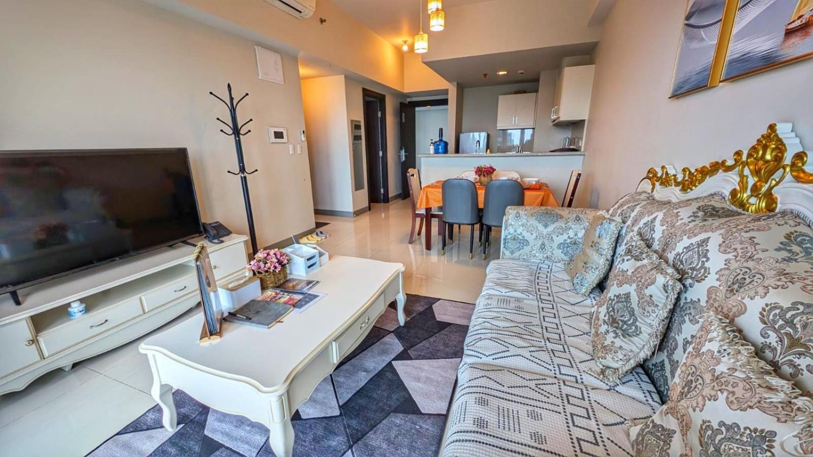 Eg Private House -Bgc Uptown Aparthotel Taguig Exteriör bild