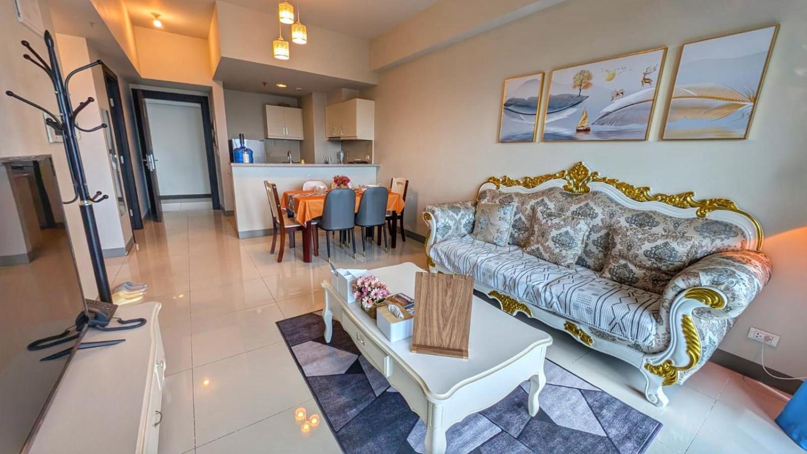 Eg Private House -Bgc Uptown Aparthotel Taguig Exteriör bild