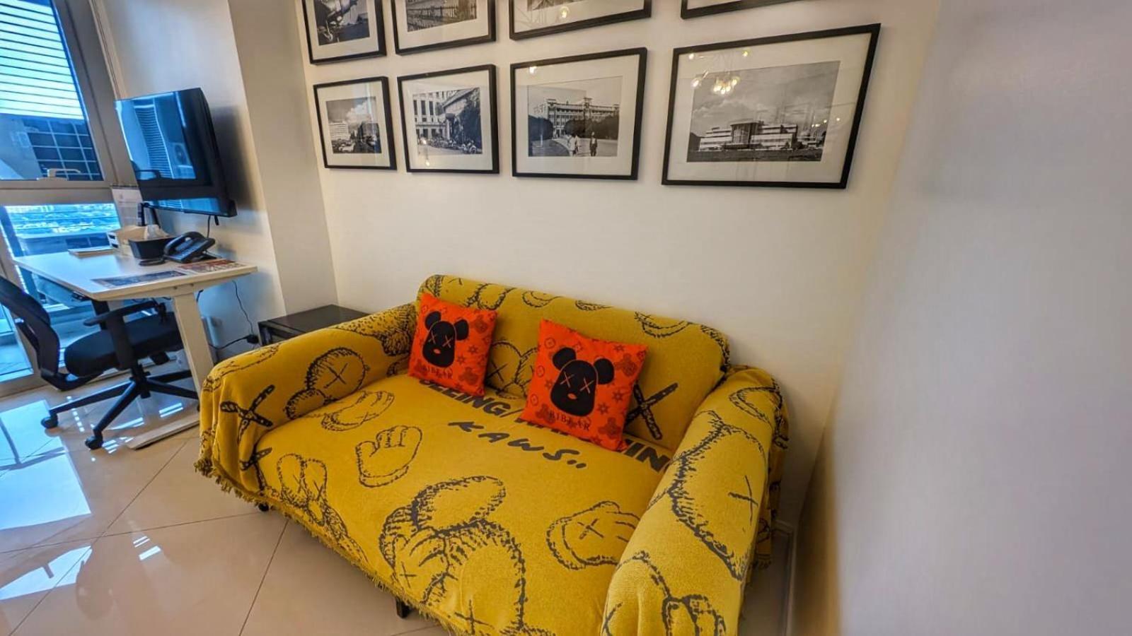 Eg Private House -Bgc Uptown Aparthotel Taguig Exteriör bild