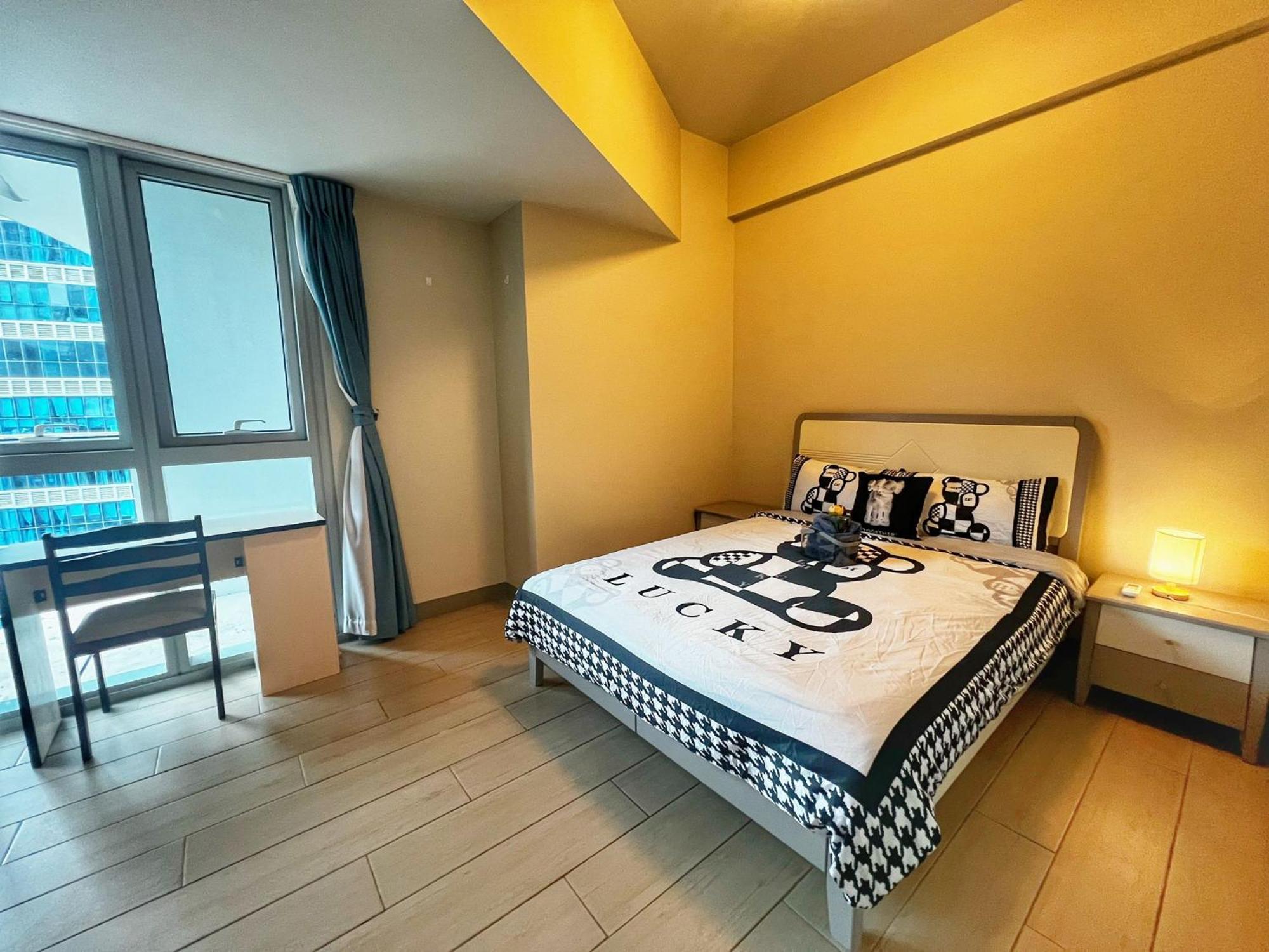 Eg Private House -Bgc Uptown Aparthotel Taguig Exteriör bild