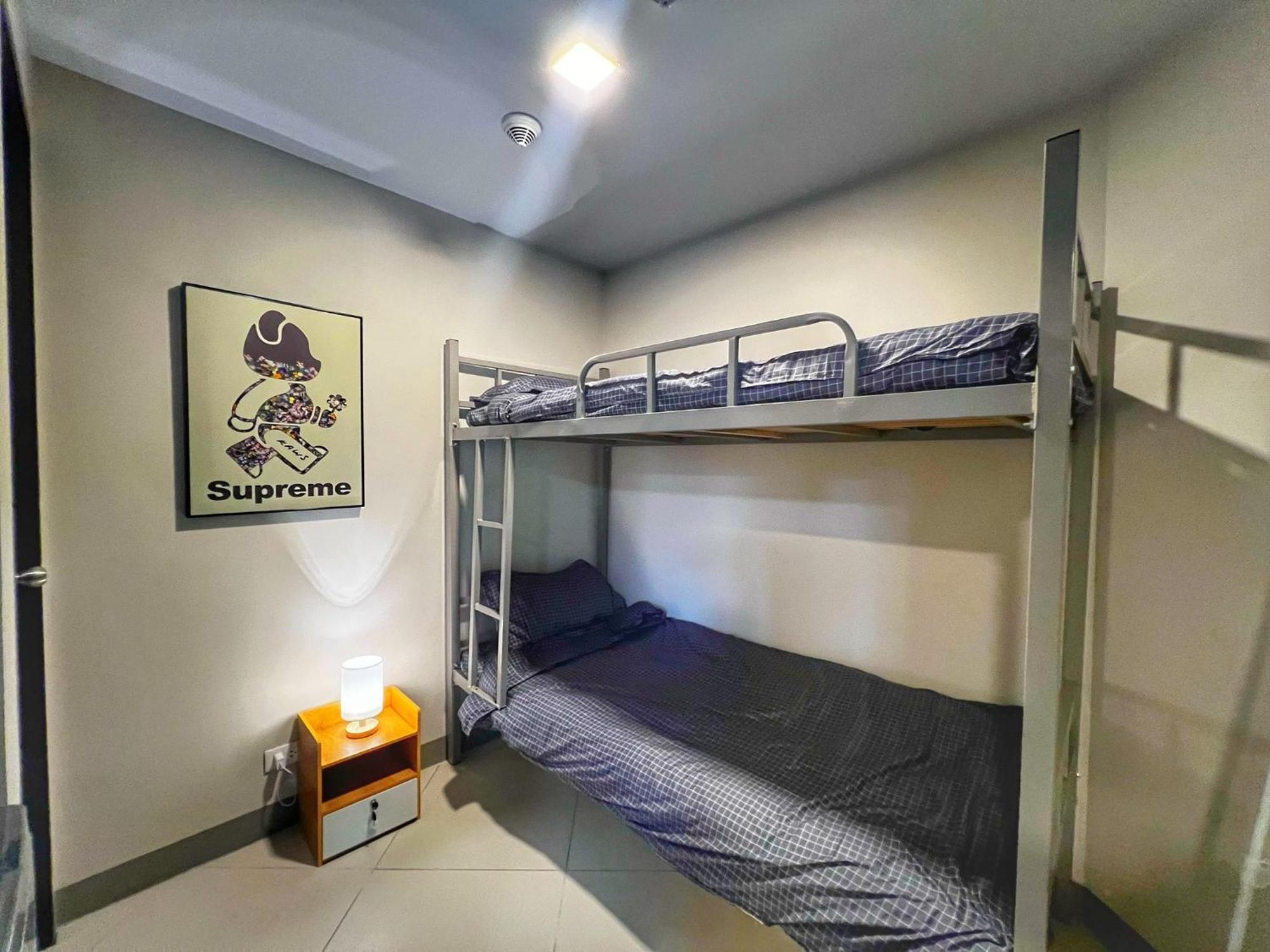 Eg Private House -Bgc Uptown Aparthotel Taguig Exteriör bild