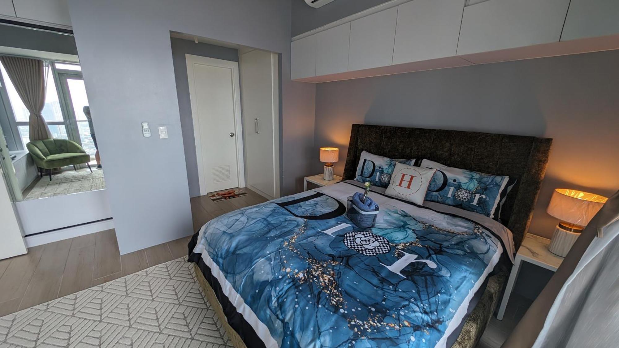 Eg Private House -Bgc Uptown Aparthotel Taguig Exteriör bild