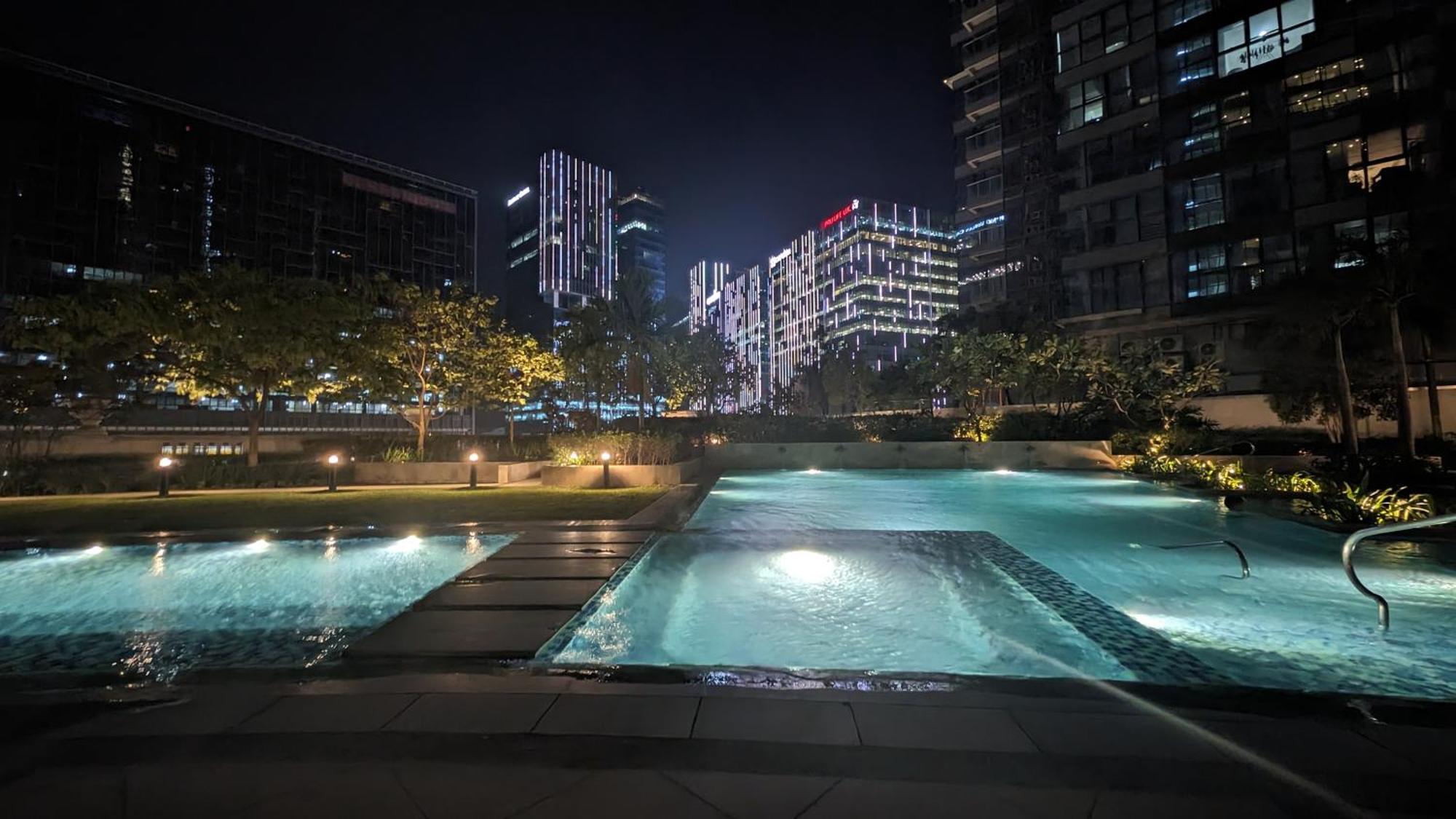 Eg Private House -Bgc Uptown Aparthotel Taguig Exteriör bild