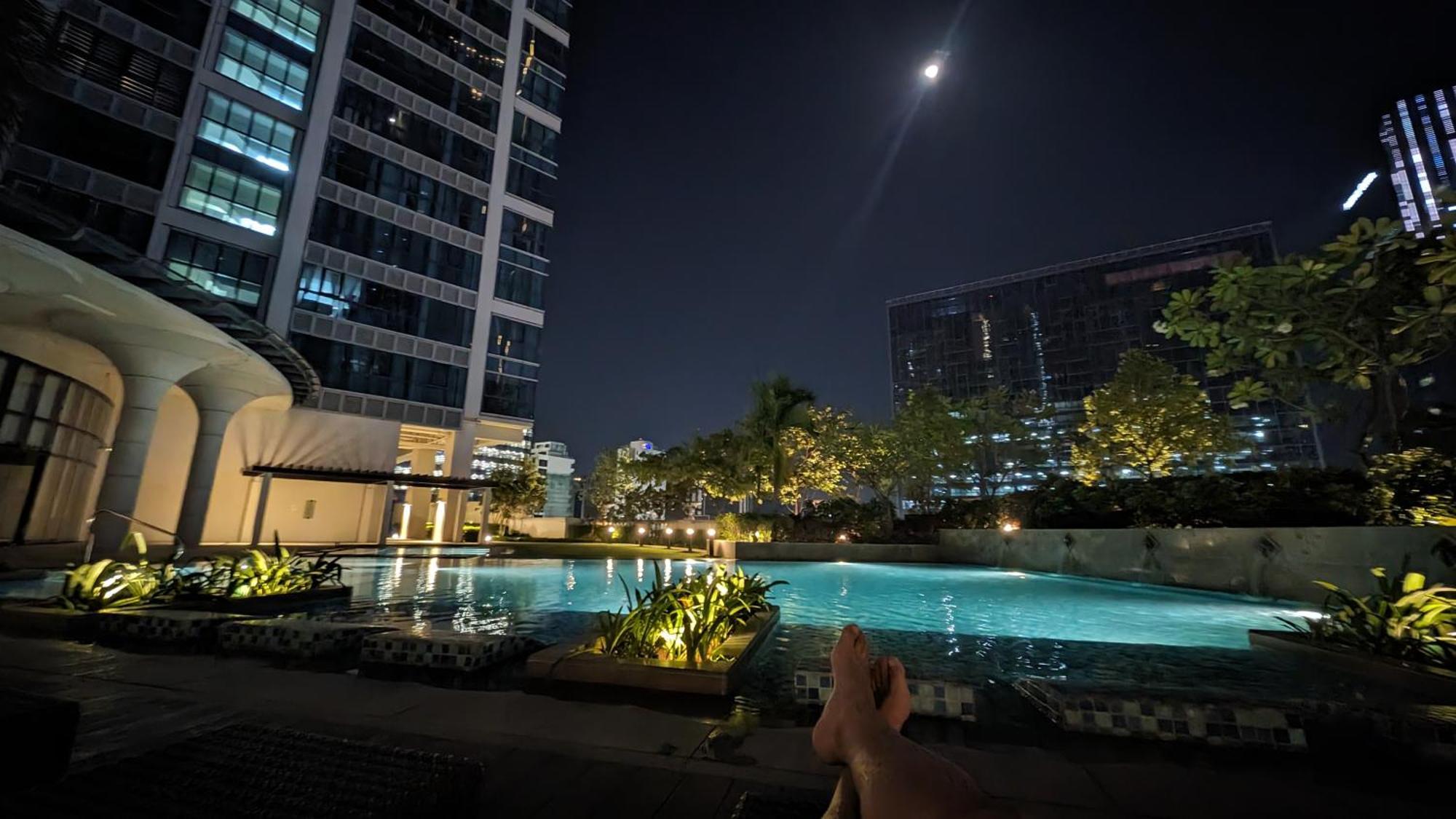 Eg Private House -Bgc Uptown Aparthotel Taguig Exteriör bild