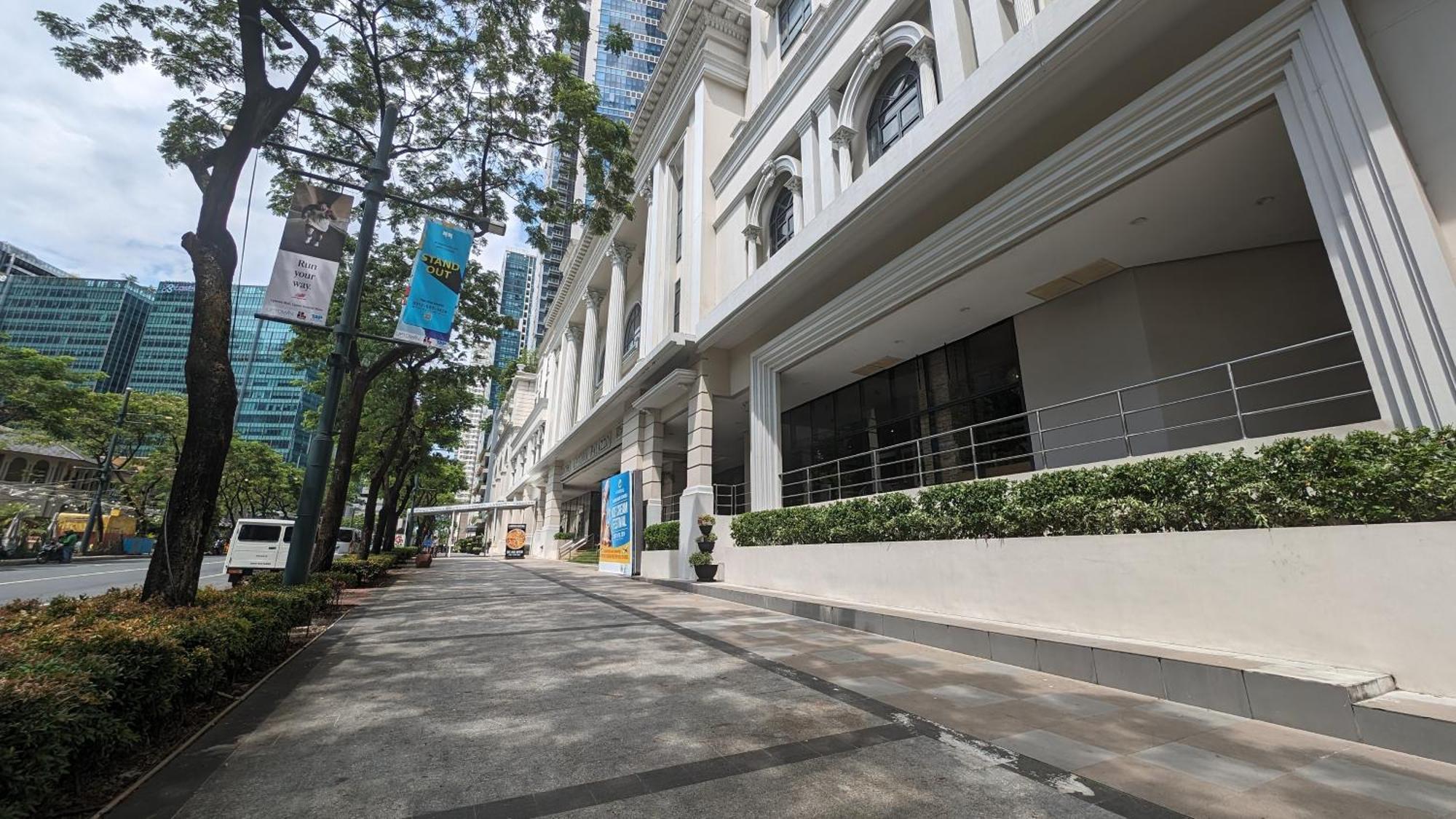 Eg Private House -Bgc Uptown Aparthotel Taguig Exteriör bild